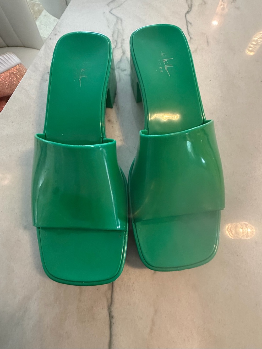 Nicole Miller Green Patent Slide Mules Size 9